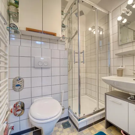 - Haus F, App 0feg01 * 海利根港